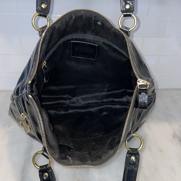 Coach Daisy Poppy Signature XL Patent Leather Tote Shoulder Bag - Picture 15 of 17